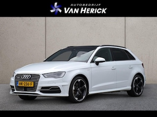 Audi A3 Sportback 1.4 e-tron PHEV S-Line | Panoramadak | Trekhaak | Achteruitrijcamera
