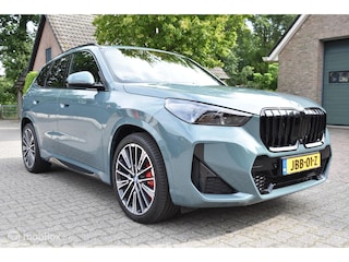 BMW X1 M Sport Pro 30e X Drive Aut Voll 20 Inch 3595km X1 M Sport Pro 30e X Drive Aut