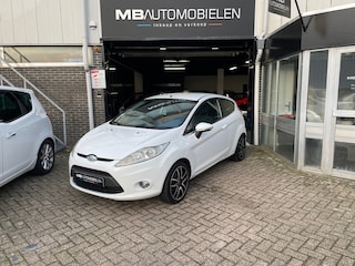 Ford Fiesta 1.6 Ghia /Apk/L.M-velgen/Airco/Clima/Luxe Uitvoering/Sport!