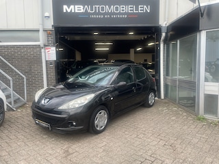 Peugeot 206 1.4 XS/zwart/airco/5 Deurs/APk!