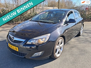 Opel Astra 1.4 Turbo Sport NETTE AUTO RIJDT EN SCHAKELT GOED