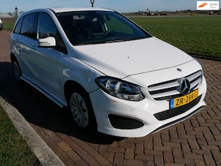Mercedes-Benz B-klasse 220 d Ambition AUT ** EX POLICE MARGE CAR **
