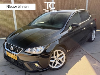 Seat Ibiza 1.0 TSI FR Business Intense Camera | CarPlay | Climate control | Cruise control | Navigatiesysteem | Parkeersensoren voor en achter
