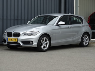 BMW 118i Corporate Lease Essential Automaat | LED | Navi
