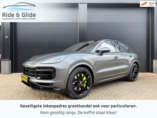 Porsche Cayenne 3.0 E-Hybrid sportchrono turbo pakket