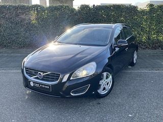 Volvo V60 1.6 T3 Summum * Carplay * BLIS * Leder * Luxe uitvoering * Apk 12-2026