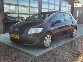 Toyota Auris 1.4 D-4D Terra