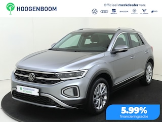 Volkswagen T-Roc 1.5 TSI Style | Trekhaak | Keyless | Parkeerassistent | Digital cockpit Pro | Achteruitrijcamera | Dodehoek detectie | Adaptieve cruise control | Stoelverwarming |