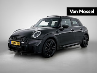 Mini Mini/Cabrio/Clubman/Countryman 1.5 Cooper | WORDT VERWACHT | PANORAMADAK | ACHTERUITRIJCAMERA | STOELVERWARMING | HEAD-UP | HARMAN KARDON | CLIMATE CONTROL | ADAPTIVE CRUISE CONTROL |