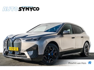 BMW iX xDrive40 Executive 77 kWh | Laser Light | Electrochromatisch dak | Luchtvering | Head-Up | Warmtepomp | Leder | 22 inch LMV