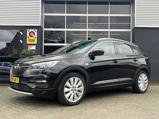 Opel Grandland X 1.2 Turbo Executive, Airco, CarPlay, Cruise, Lane Assist, Trekhaak, PDC, NAP