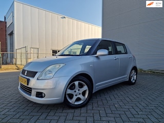 Suzuki Swift 1.3 Shogun 5 DEUR AIRCO 2 X SLEUTELS BOEKJES