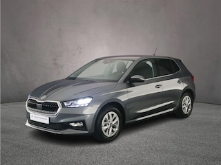 Skoda Fabia Business Edition 1.0 TSI 95pk Cruise control, Achteruitrijcamera, LED koplampen, Parkeersensoren, App connect, Bluetooth, DAB, Radio, Airco