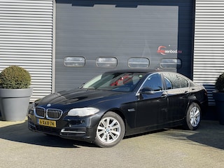 BMW 518d Executive M-Sport Stuur | Navigatie | Xenon | Lichtmetalen Velgen | Parkeersensoren | Stoelverwarming |
