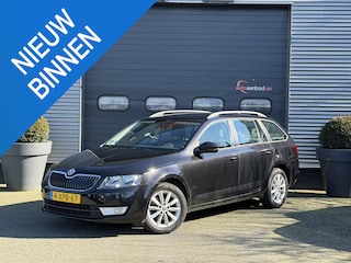 Skoda Octavia Combi 1.2 TSI Greentech Ambition Businessline | Navigatie | Cruise Control | Lichtmetalen Velgen | Climate Control |