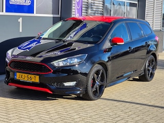 Ford Focus 1.5 EcoBoost 150 pk Black Edition ST-line