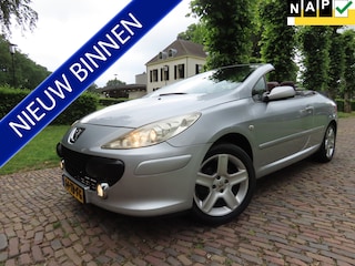 Peugeot 307 CC 2.0-16V Leer Stoelverwarming Ecc Cruisecontrol Xenon Lm Velgen