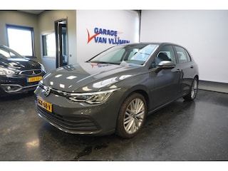 Volkswagen Golf 1.5TSI Life IQ Light Camera 18''Velgen Carplay