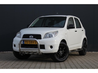Daihatsu Terios 1.5 2WD Tour Limited | Trekhaak | Airco | Bull / Sidebar | NAP | APK |