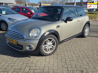 Mini Cooper 1.6 Business Line/CRUIS CONTROL/PARKSENSOR