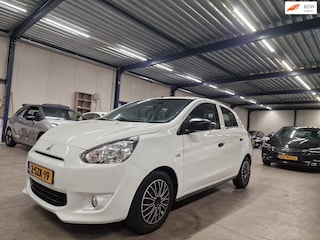 Mitsubishi Space Star 1.0 Inform AIRCO ELEC.PAKET 5 DEUR BOEKJES