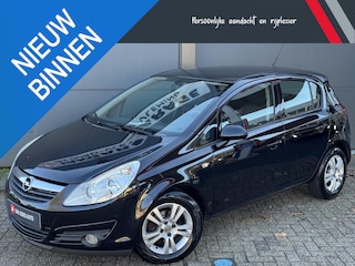 Opel Corsa 1.4-16V Enjoy / Geen Import / 100 % Onderhoud