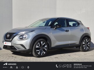 Nissan Juke 1.0 DIG-T Acenta Handgeschakeld / Allseason banden / Apple Carplay Android Auto / Achteruitrijcamera / Stoelverwarming / Navigatie / Climate control / Cruise control / Lichtmetalen wielen 17“ /