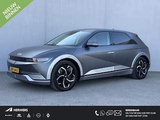 Hyundai Ioniq 5 Lounge AWD 73kWh Automaat / Trekhaak / SOH 100% / Dealer onderhouden / Fabrieksgarantie tot 12-2026 / Warmtepomp / 8 Jaar Batterij Garantie / HUD / 360 Camera / BOSE / Elektr. Stoelen met Memory Functie / Lederen Bekleding / Stoel Verwarming / Stuurwiel Verwarming / Stoel Ventilatie / Apple Carplay & Android Auto /