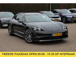 Porsche Taycan 4 93 kWh / Panoramadak / Camera / Passenger Display / Nachtzicht / 20'' / Bose / Stuur+Stoelverwarming / DAB / Cruise Control