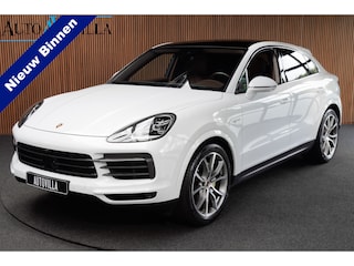 Porsche Cayenne 3.0 E-Hybrid Panodak 360 SportChrono Leer Navi ACC Elektr. bedienbare achterklep PDC LM velgen Stoelverwarming Climate CarPlay Elektr. bedienbare trekhaak