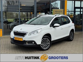 Peugeot 2008 1.2 PureTech Style  -stoelverwarming - trekhaak