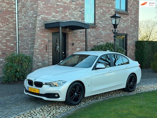 BMW 330e i performance High executive 1e eig!