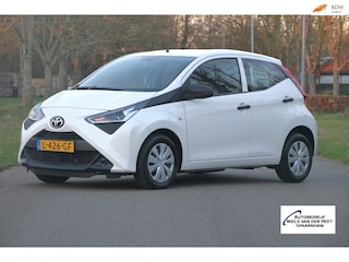 Toyota Aygo 1.0 VVT-i x-fun / 1e eigenaar / Parkeersensoren / Airco / Bluetooth / enz. / Volledig Toyota dealer onderhouden