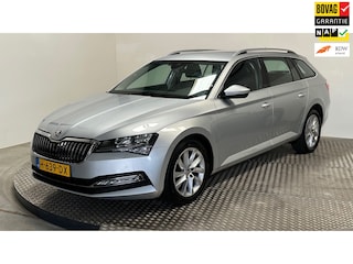 Skoda Superb Combi 1.5 TSI ACT Business Edition benzine navigatie trekhaak stoelerwarming cruisecontrole navigatie carplay android