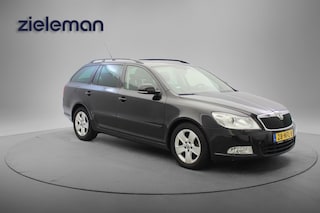 Skoda Octavia Combi 1.8 TSI Ambition Business Line Automaat - Navi, Cruise, Clima, Trekhaak