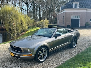 Ford Mustang 4.0 V6 Cabriolet HANDBAK Lage km-stand #UNIEK