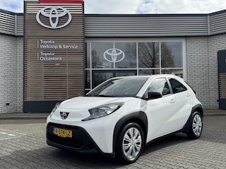 Toyota Aygo MT PLAY APPLE/ANDROID AIRCO AD-CRUISE CAMERA BLUETOOTH NL-AUTO DEALER-ONDERHOUDEN