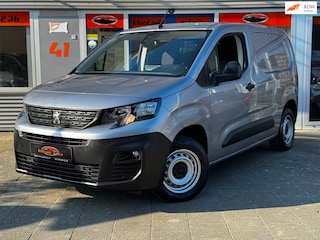 Peugeot Partner 1.2T Premium MARGE Benzine 3-Persoons Navi 20.000km 1e Eigenaar
