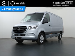 Mercedes-Benz Sprinter 317 CDI | Aut. | L2 H1 | Select | 3500 KG. AHW | ACHTERUITRIJCAMERA | NAVIGATIE | CRUISE CONTROL | TREKHAAK | BETIMMERDE LAADRUIMTE | 3-ZITS | LICHT -/ REGEN SENSOR | CERTIFIED
