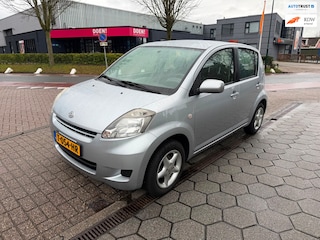 Daihatsu Sirion 2 1.0-12V Premium