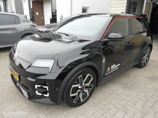 Renault 5 urban range iconic cinq 40 kWh