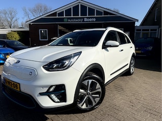 Kia Niro e-Niro ExecutiveLine 64 kWh 3-Fase, Leer, Camera, Stoel/Stuur Verwarming