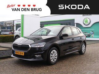 Skoda Fabia 1.0 TSI 95pk Selection | Trekhaak | Parkeersensoren | Navigatie Apple Carplay / Android Auto | Cruise control |