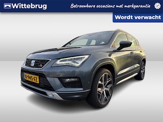 Seat Ateca 1.5 TSI FR Business Intense / Digtiaal dashboard / Pano / Beats audio / Dodehoek / Camera / Parkeersensoren V+A /