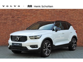 Volvo XC40 T5 Recharge R-Design | Standkachel | Harman Kardon | 20'' Lichtmetalen Velgen | Verwarmbare Voorstoelen | Trekhaak | Getint Glas | Parkeercamera | Volvo On Call | Actieve Bochtverlichting | BLIS | Power Seats | Draadloze Oplader Telefoon