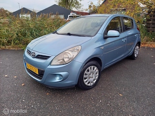 Hyundai i20 1.2i Business Edition/ Nieuw Koppeling