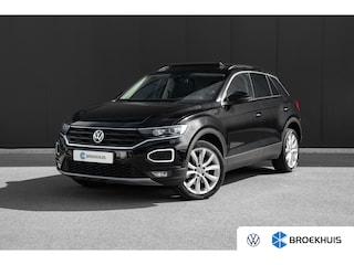 Volkswagen T-Roc 1.0 TSI Style | Panorama | Camera | Trekhaak |