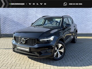 Volvo XC40 1.5 T4 Recharge R-Design Expression | Trekhaak | 360º Camera | Verwarmde Voorstoelen en Achterbank | Stuurverwarming | Navigatie | Keyless Entry | BLIS |