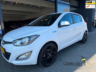 Hyundai i20 1.2i i-Deal / 121207 km / apk 3-2027