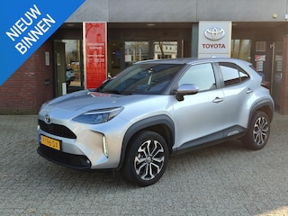 Toyota Yaris Cross 1.5 Hybrid FIRST EDITION NL-AUTO 1E-EIG NAVI KEYLESS 17'' LM-VELGEN LED PRIVACY GLASS CLIMA AD-CRUISE APPLE/ANDROID CAMERA